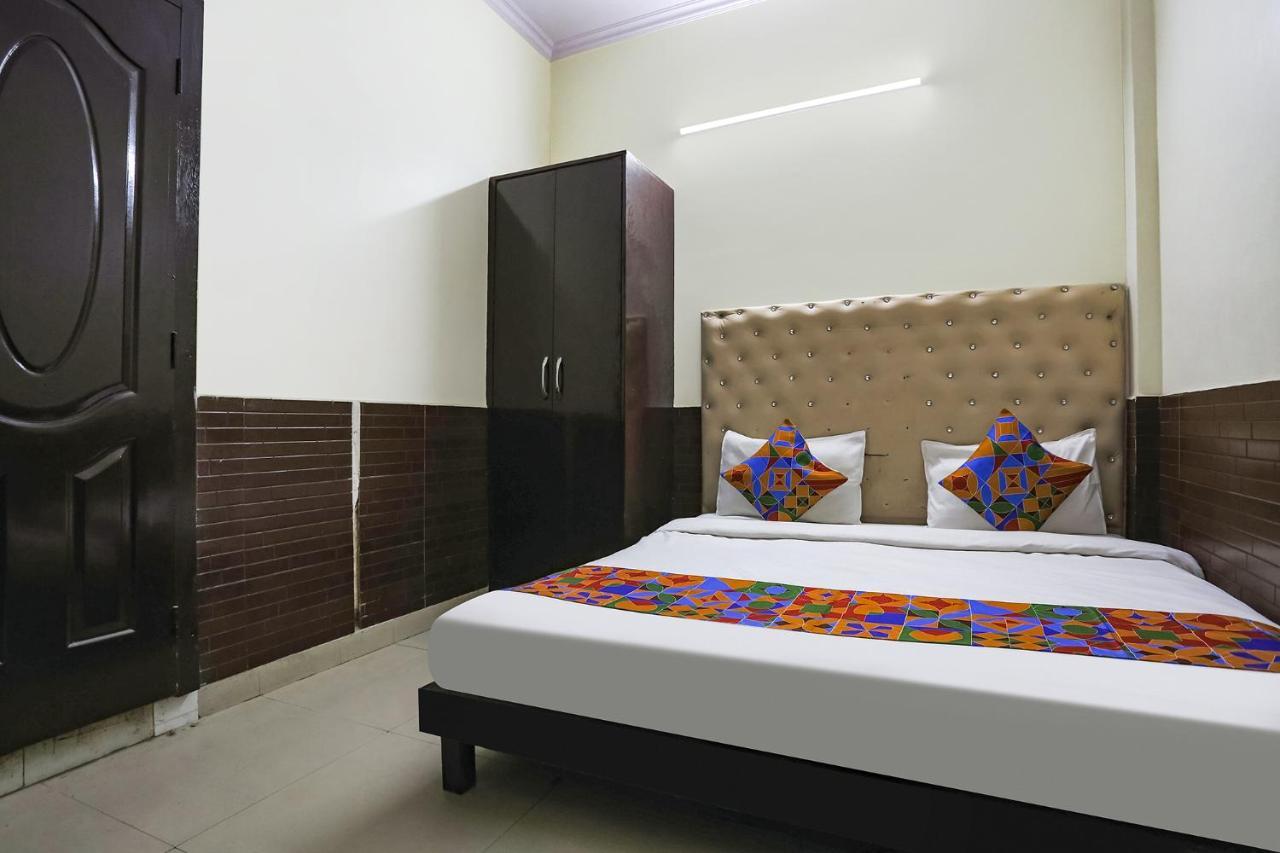 Fabhotel The Lazeez New Delhi Extérieur photo